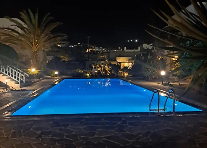 Ariadne Pool At * Ornos (Mykonos)