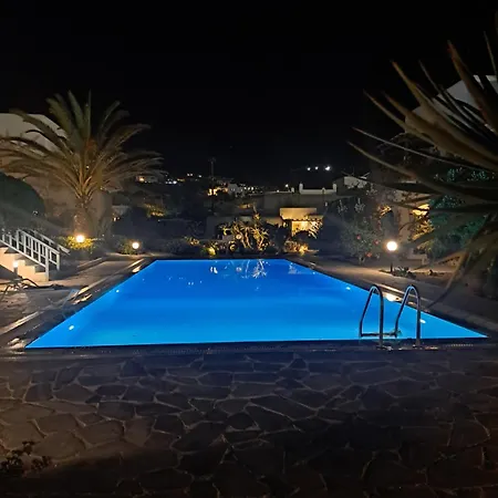Ariadne Pool At * Ornos (Mykonos)
