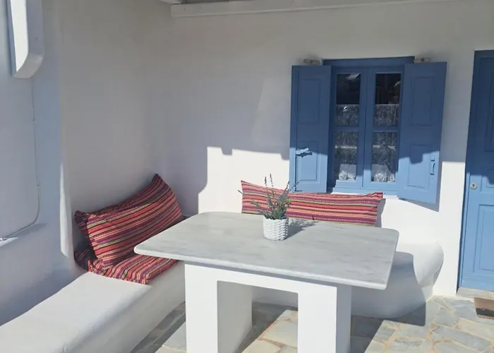 Ariadne Pool At 아파트