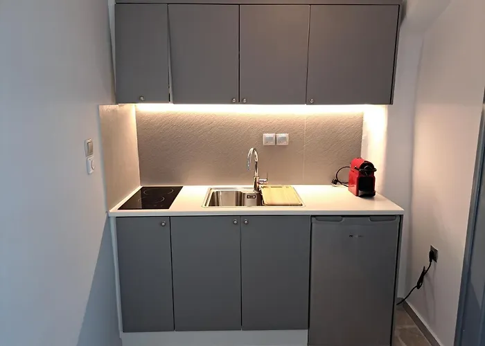 Ariadne Pool At Apartment *